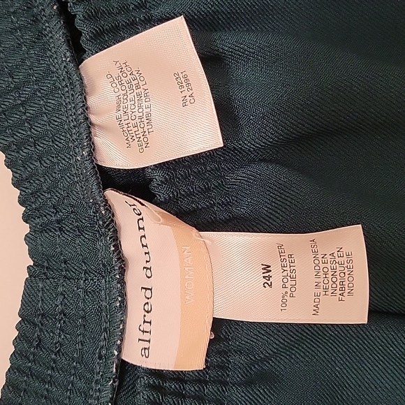 Alfred Dunner 2pc suit in size 24W - Picture 9 of 11